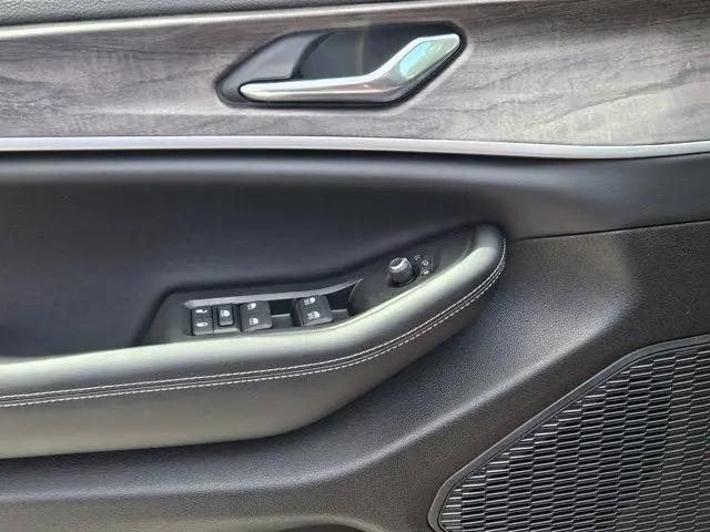 2026 Jeep Grand Cherokee L Altitude 4x4