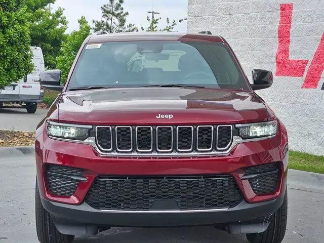 2026 Jeep Grand Cherokee Laredo 4x4