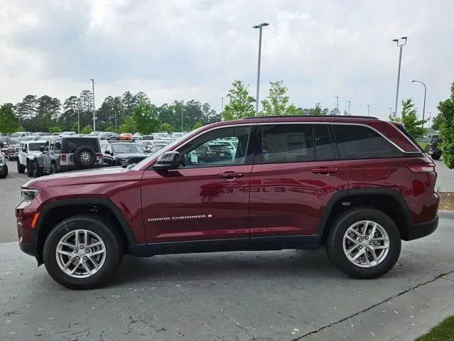 2026 Jeep Grand Cherokee Laredo 4x4