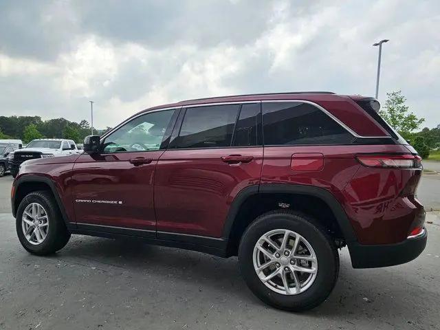 2026 Jeep Grand Cherokee Laredo 4x4