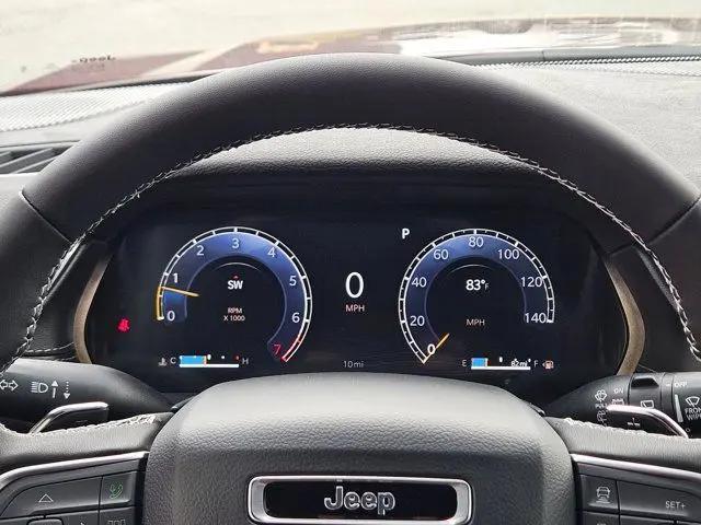 2026 Jeep Grand Cherokee Laredo 4x4