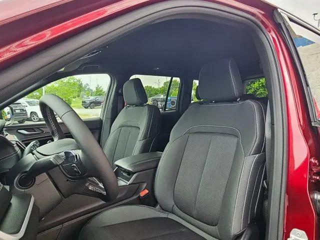 2026 Jeep Grand Cherokee Laredo 4x4