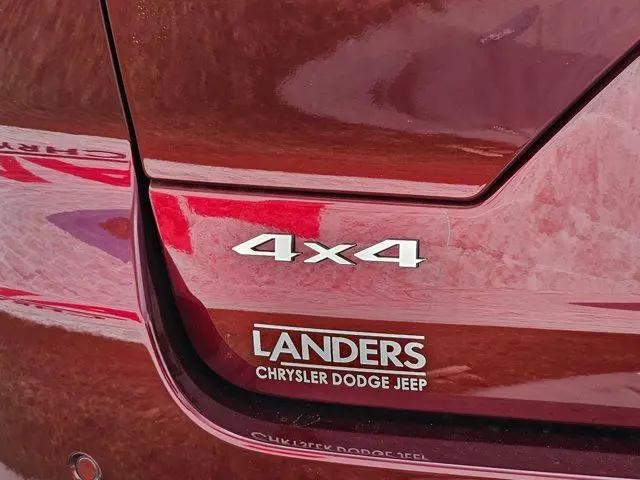 2026 Jeep Grand Cherokee Laredo 4x4
