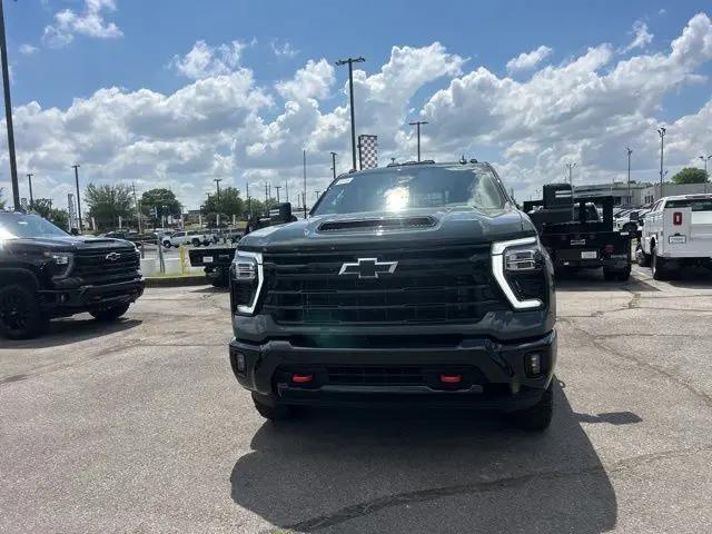 2026 Chevrolet Silverado 2500HD Crew Cab, Standard Bed, LT, 4WD