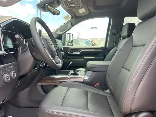 2026 Chevrolet Silverado 2500HD Crew Cab, Standard Bed, LT, 4WD