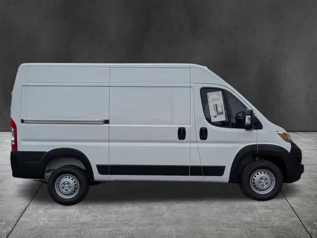 2026 Ram ProMaster Cargo Van Tradesman High Roof 136" WB w/Pass Seat