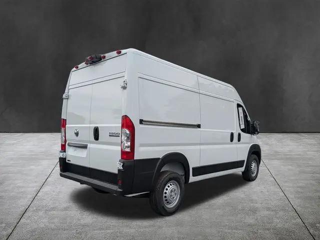 2026 Ram ProMaster Cargo Van Tradesman High Roof 136" WB w/Pass Seat