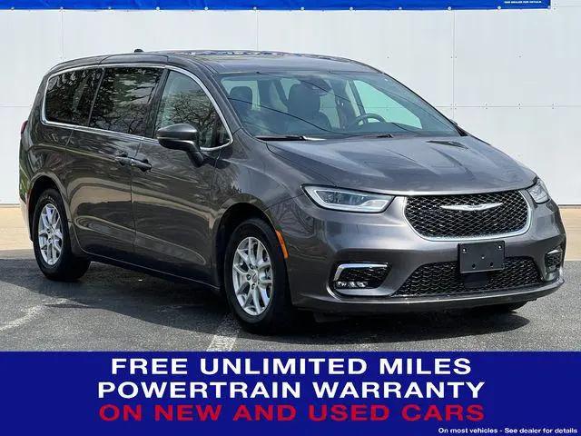 2023 Chrysler Pacifica Touring L for sale in Fremont, MI