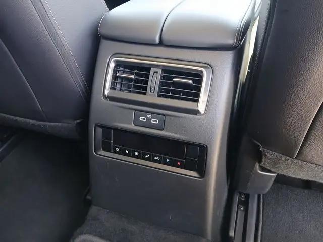2024 Mazda X-90 3.3 Turbo Preferred