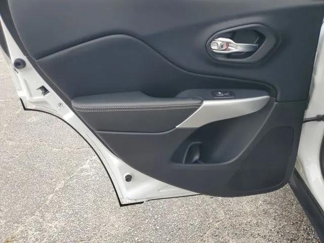 2018 Jeep Cherokee Latitude Plus FWD