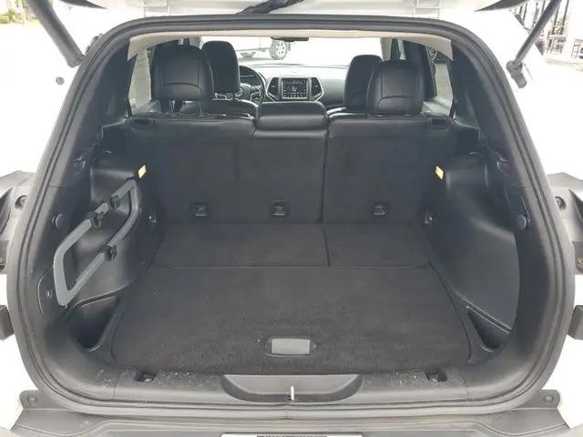 2018 Jeep Cherokee Latitude Plus FWD