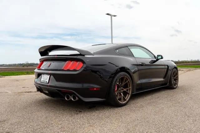 2016 Ford GT Shelby GT350R