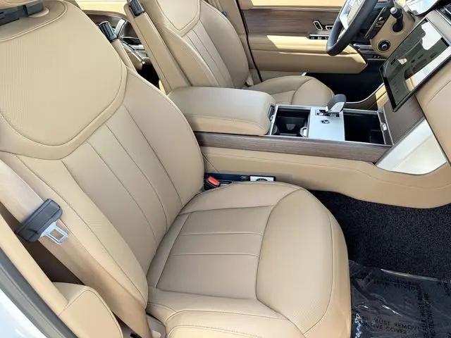 2026 Land Rover Range Rover P530 SE 7 Seat