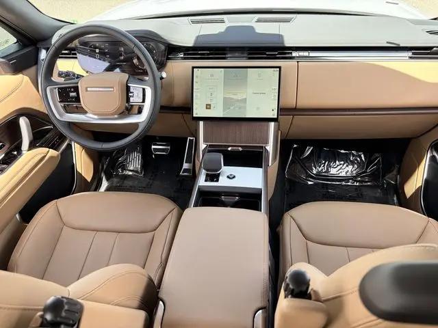 2026 Land Rover Range Rover P530 SE 7 Seat