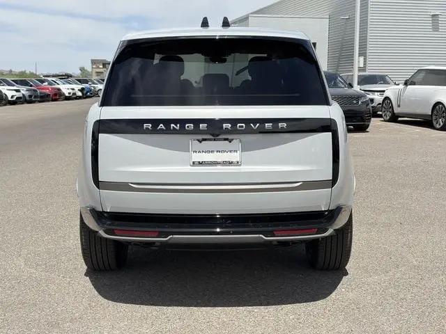 2026 Land Rover Range Rover P530 SE 7 Seat