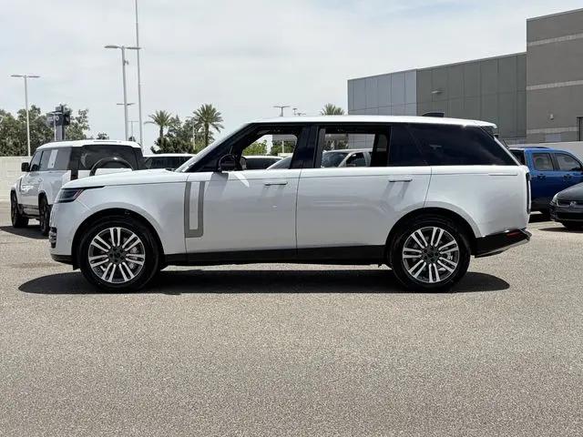 2026 Land Rover Range Rover P530 SE 7 Seat