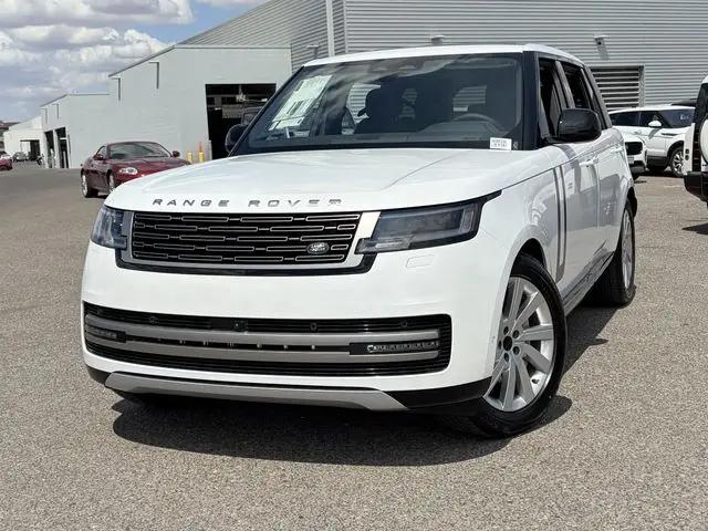2026 Land Rover Range Rover P400 SE 7 Seat