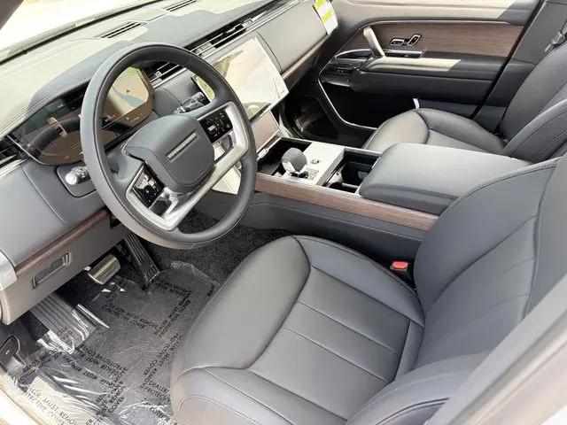 2026 Land Rover Range Rover P400 SE 7 Seat