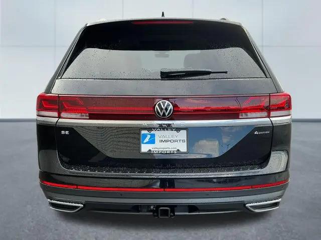2026 Volkswagen Atlas SE with Technology