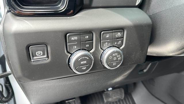 2026 GMC Sierra 3500HD Crew Cab, Long Bed, AT4, 4WD