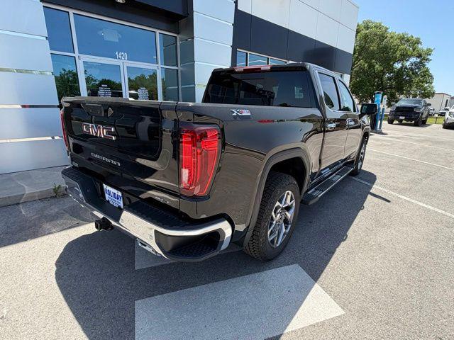 2026 GMC Sierra 1500 Crew Cab, Standard Bed, SLT, 4WD