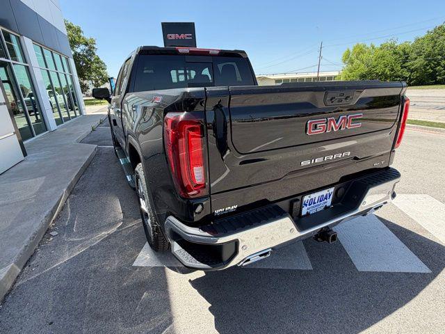 2026 GMC Sierra 1500 Crew Cab, Standard Bed, SLT, 4WD