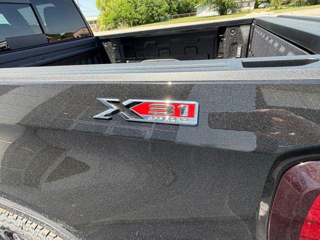 2026 GMC Sierra 1500 Crew Cab, Standard Bed, SLT, 4WD