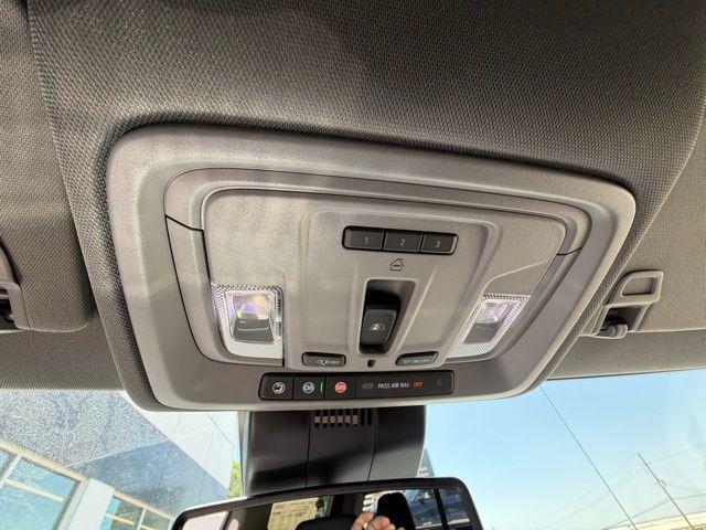 2026 GMC Sierra 1500 Crew Cab, Standard Bed, SLT, 4WD