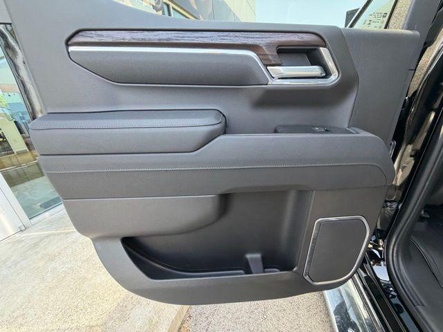2026 GMC Sierra 1500 Crew Cab, Standard Bed, SLT, 4WD