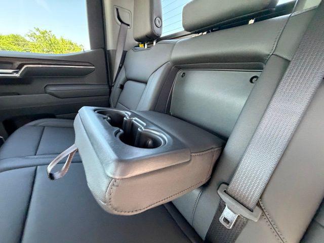 2026 GMC Sierra 1500 Crew Cab, Standard Bed, SLT, 4WD