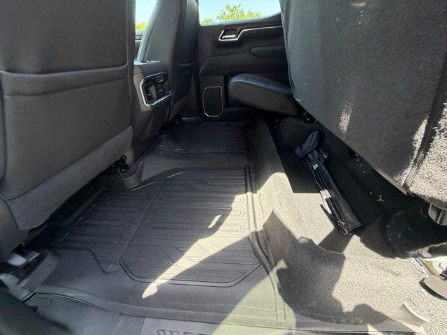 2026 GMC Sierra 1500 Crew Cab, Standard Bed, SLT, 4WD