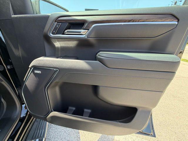 2026 GMC Sierra 1500 Crew Cab, Standard Bed, SLT, 4WD