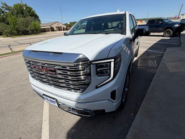 2026 GMC Sierra 1500 Crew Cab, Standard Bed, Denali, 4WD