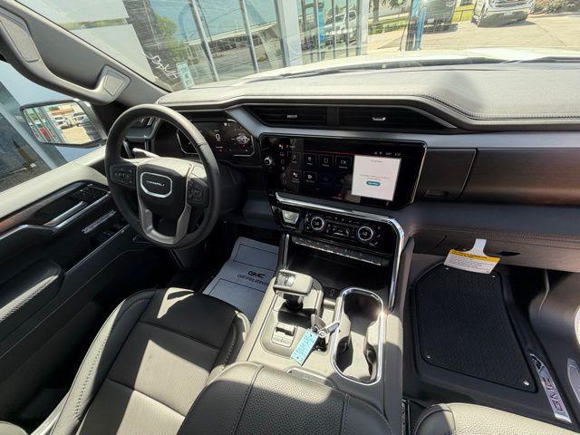 2026 GMC Sierra 1500 Crew Cab, Standard Bed, Denali, 4WD