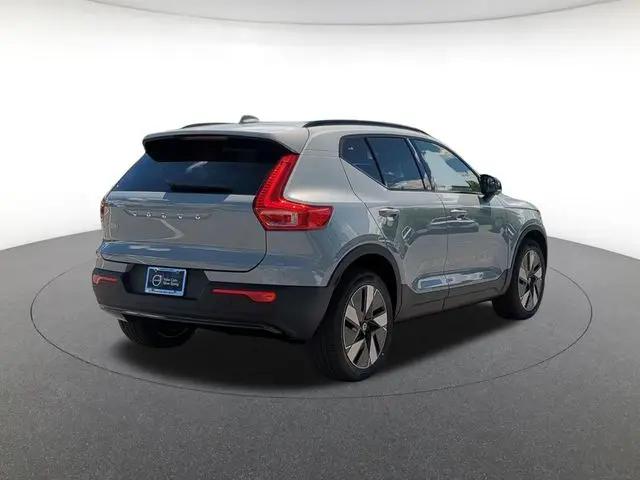 2026 Volvo EX40 Plus, Single Motor Extended Range, Fully electric