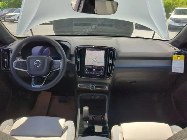2026 Volvo EX40 Plus, Single Motor Extended Range, Fully electric