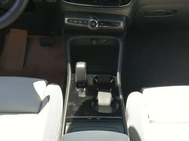 2026 Volvo EX40 Plus, Single Motor Extended Range, Fully electric