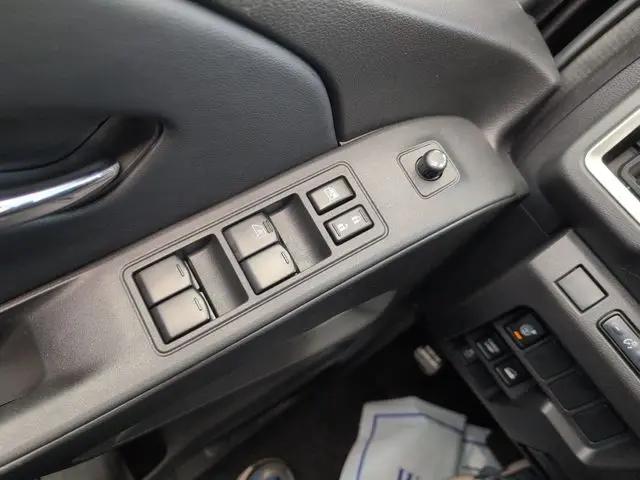 2025 Nissan Frontier Crew Cab SV 4x4