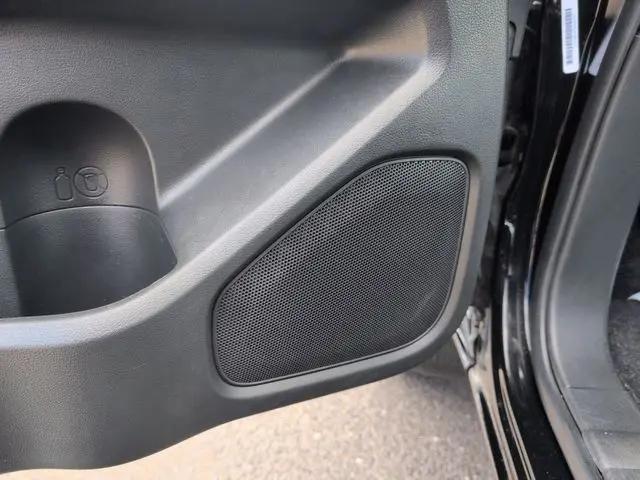 2025 Nissan Frontier Crew Cab SV 4x4