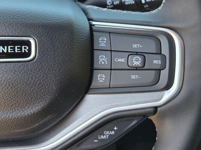 2026 Jeep Grand Wagoneer 4x2