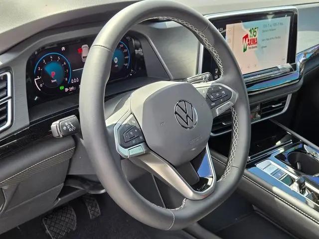 2026 Volkswagen Atlas Cross Sport SE with Technology