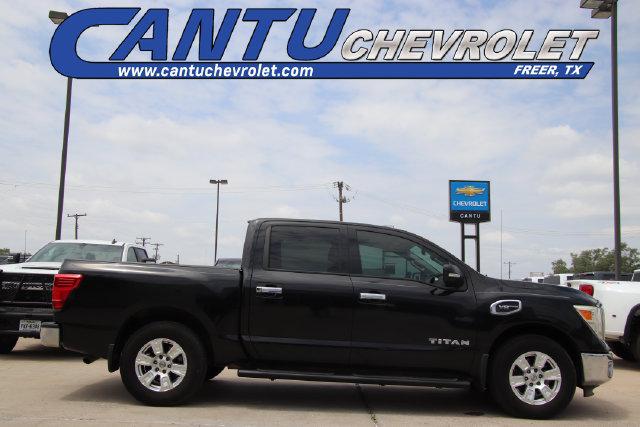 2017 Nissan Titan SV for sale in Freer, TX