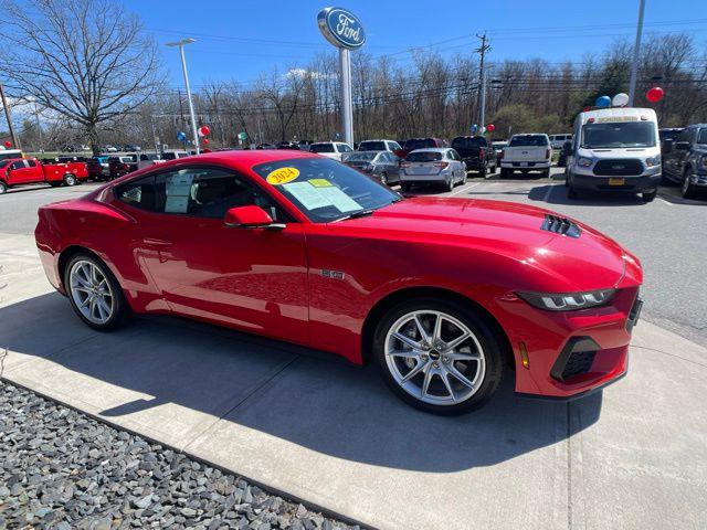 2024 Ford Mustang GT Premium Fastback