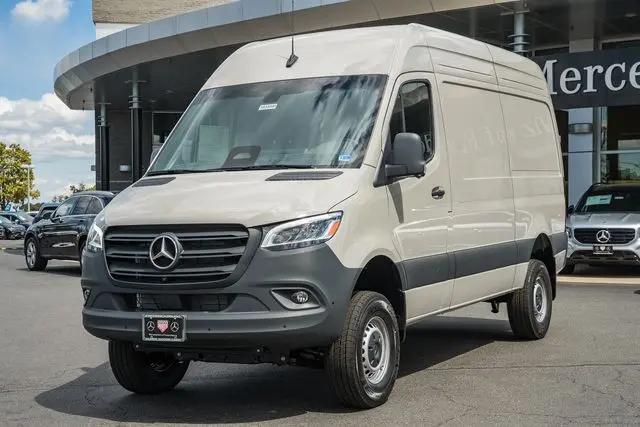2026 Mercedes-Benz Sprinter 2500 Standard Roof 4-Cyl Diesel HO
