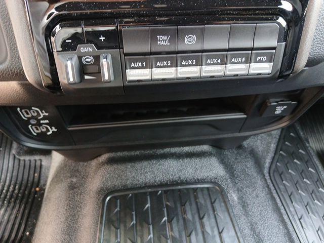 2026 Ram 3500 Tradesman/Big Horn