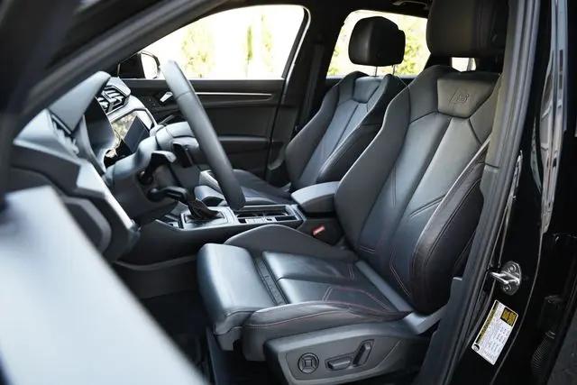 2025 Audi Q3 Premium 45 TFSI S line quattro Tiptronic