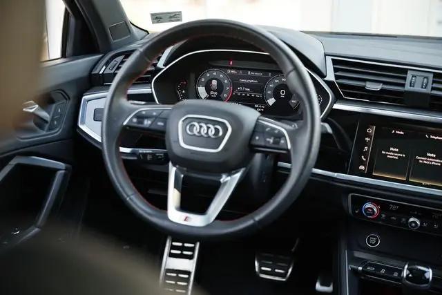 2025 Audi Q3 Premium 45 TFSI S line quattro Tiptronic