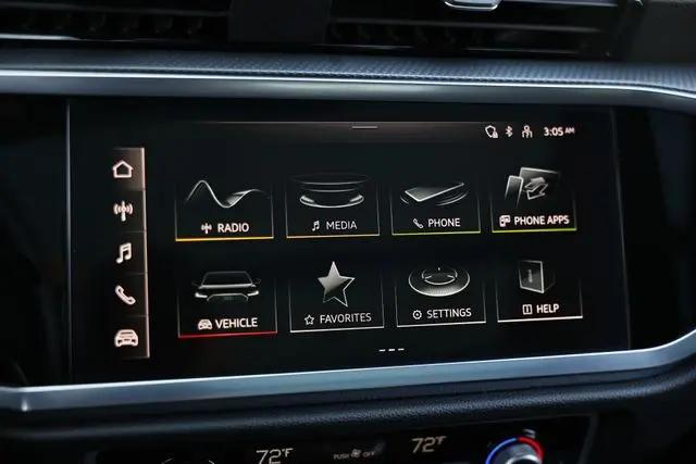 2025 Audi Q3 Premium 45 TFSI S line quattro Tiptronic