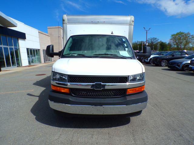 2022 Chevrolet Express Cutaway Work Van