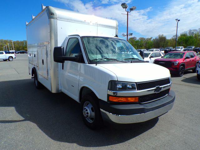 2022 Chevrolet Express Cutaway Work Van
